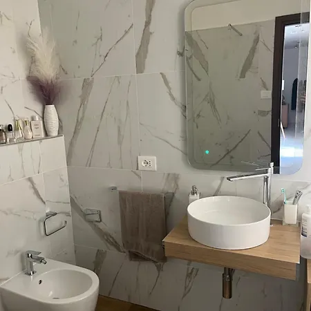 Yellow בית הארחה רומא